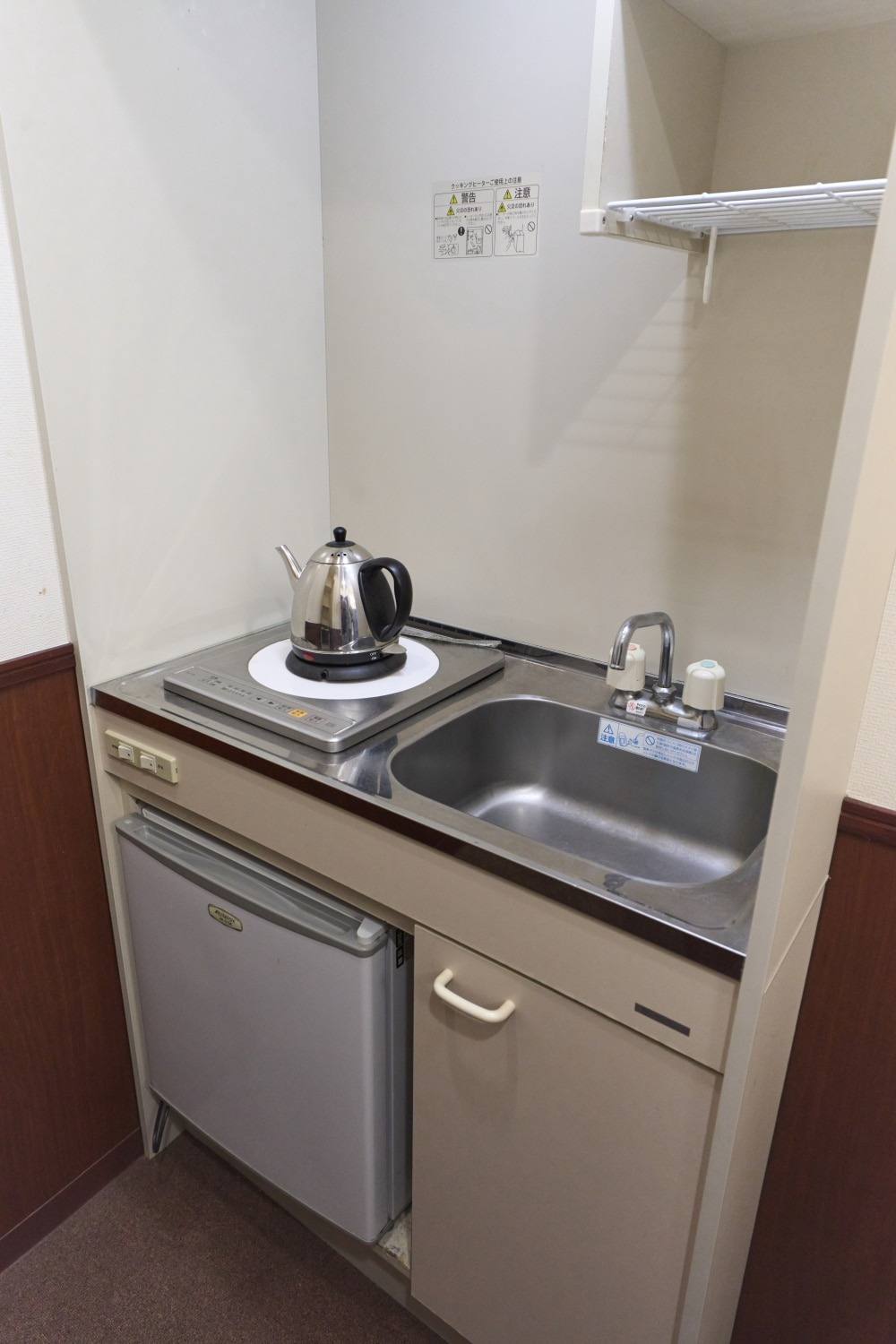 Kitchenette by the entrance